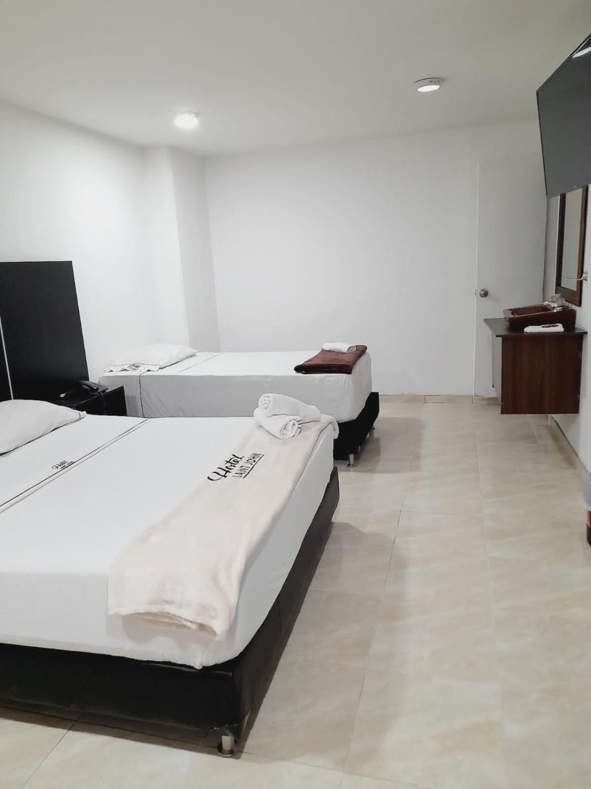 Hotel Saint John Medellín Dış mekan fotoğraf