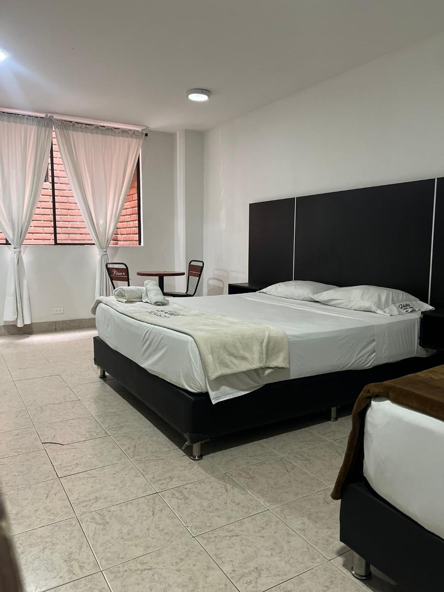 Hotel Saint John Medellín Dış mekan fotoğraf
